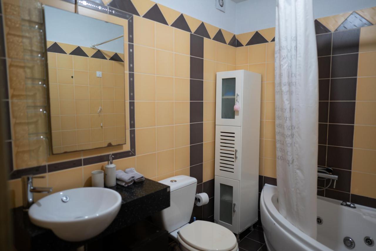 Apollon House Apartament *